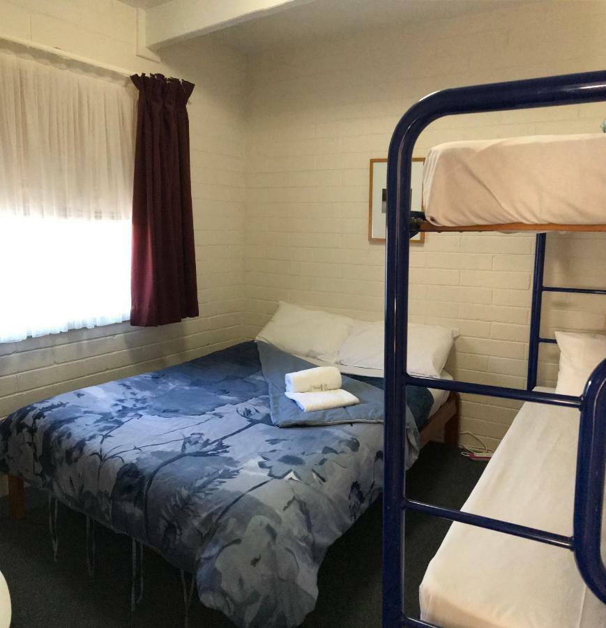 Kon Tiki Apartments Μπέιτμανς Μπέι Εξωτερικό φωτογραφία