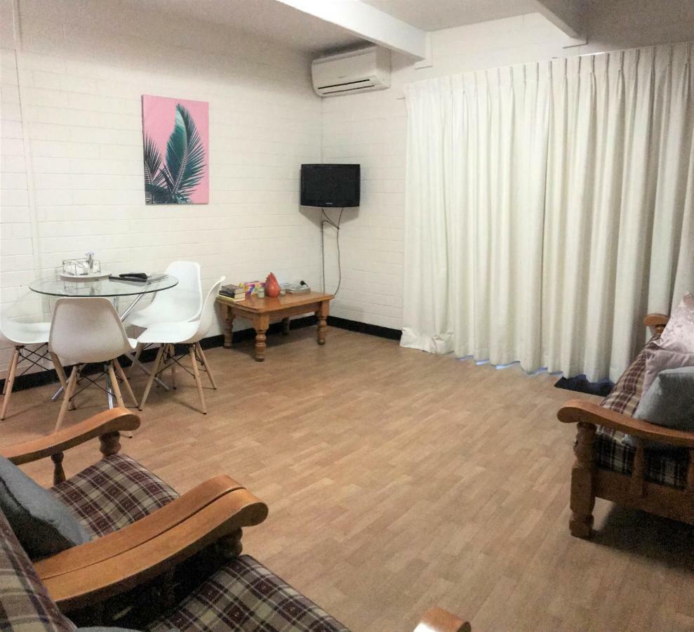 Kon Tiki Apartments Μπέιτμανς Μπέι Εξωτερικό φωτογραφία