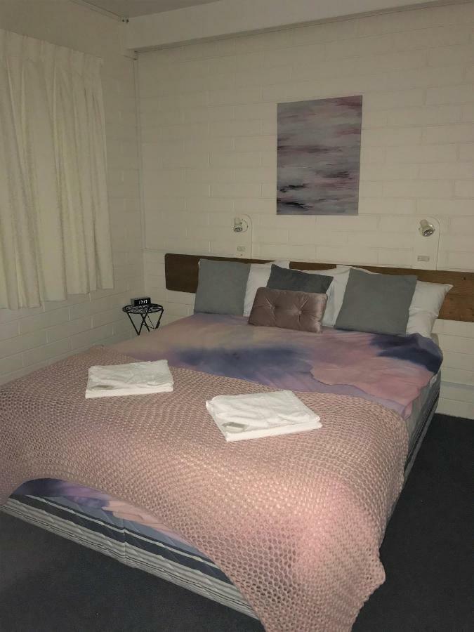 Kon Tiki Apartments Μπέιτμανς Μπέι Εξωτερικό φωτογραφία